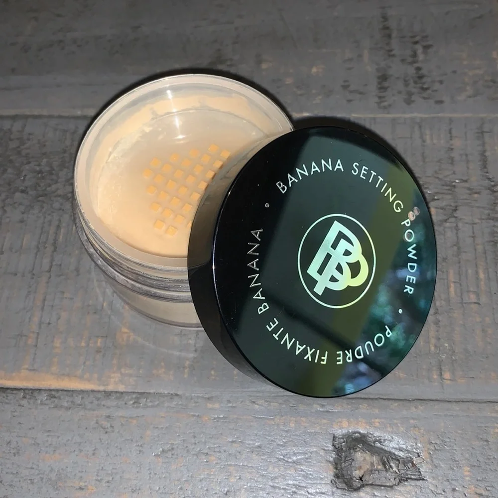 Banana Setting Powder - Light Yellow Banana Spray & Powder